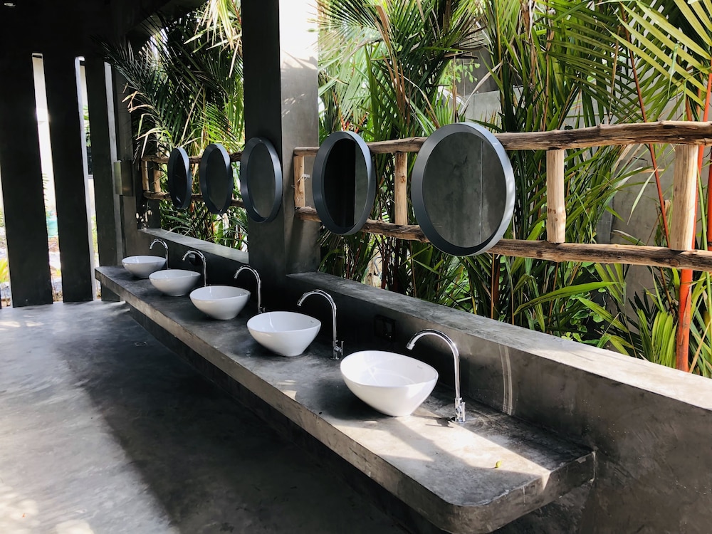 Roost Glamping 42/49