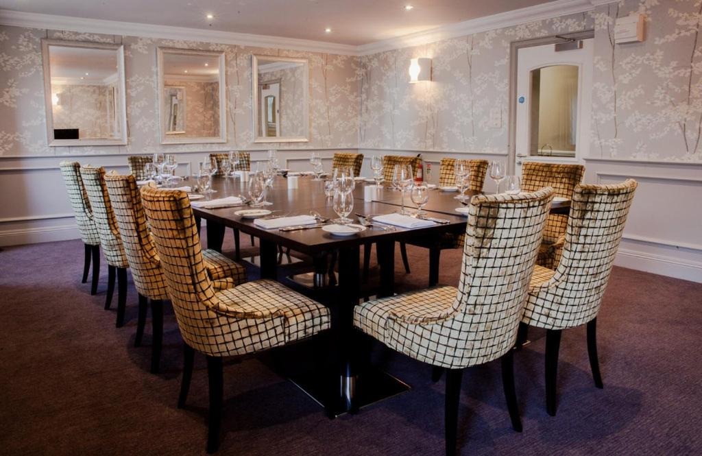 Trout Hotel 35/49