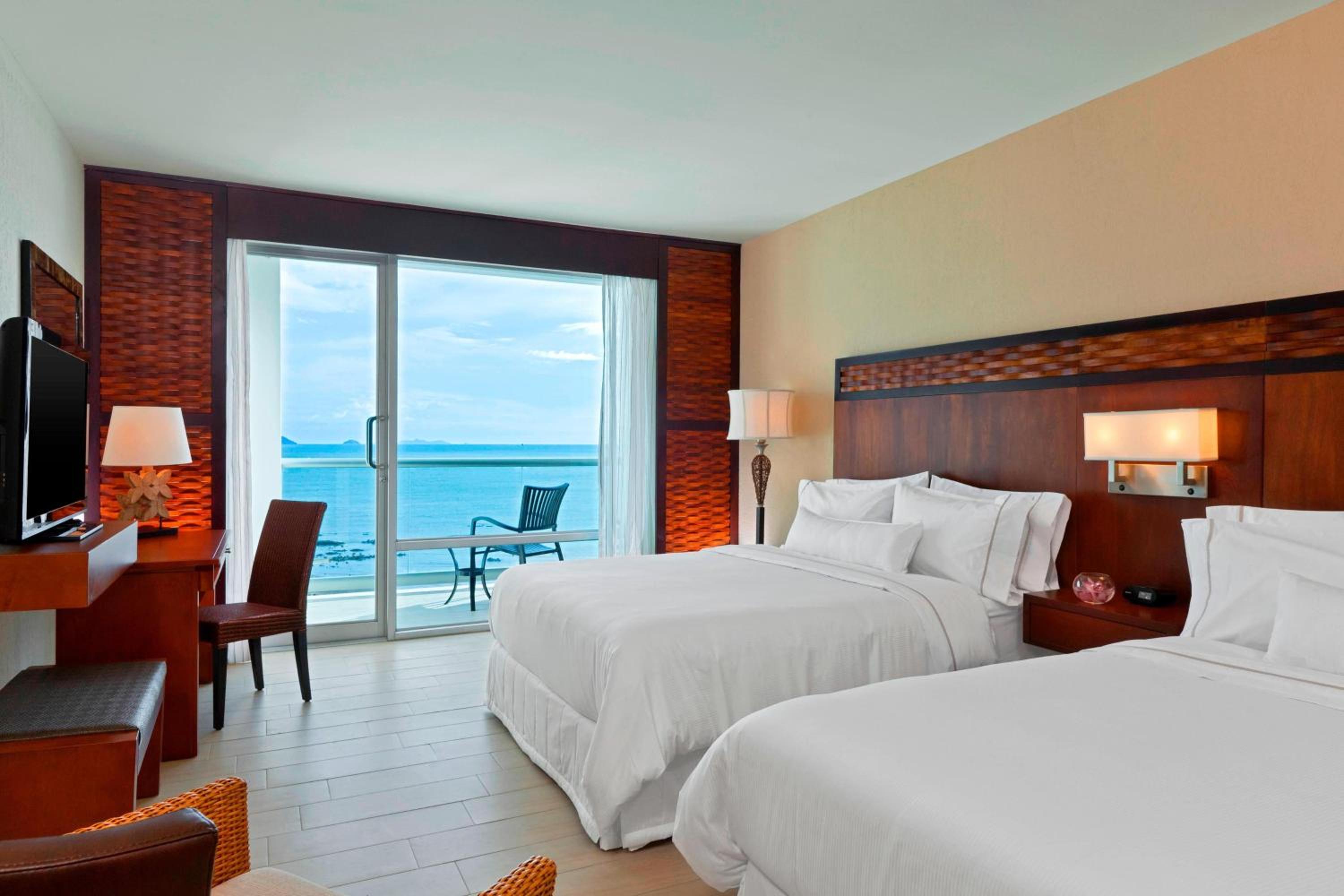 Guest Room, Deluxe, 2 Queen Beds, Ocean View, Balcony