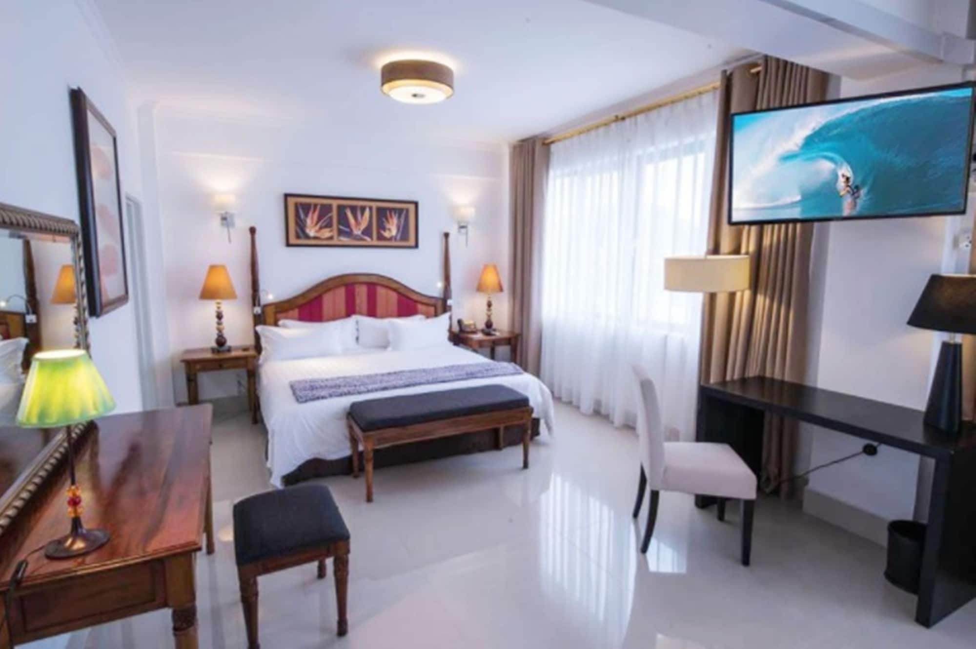 Suite, King Bed