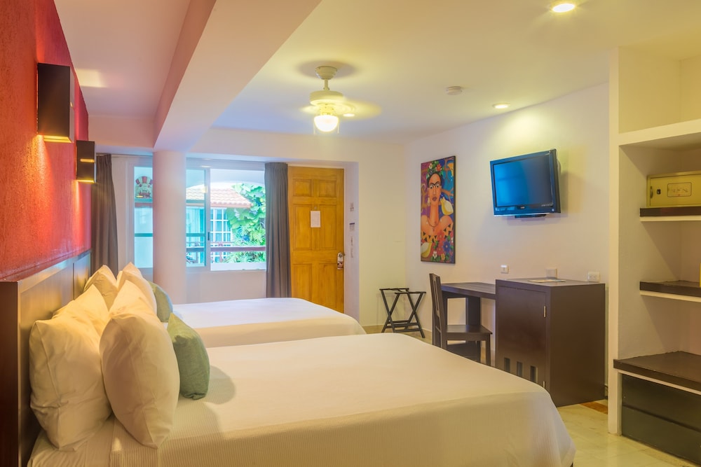 Illusion Hotel Boutique 56/73