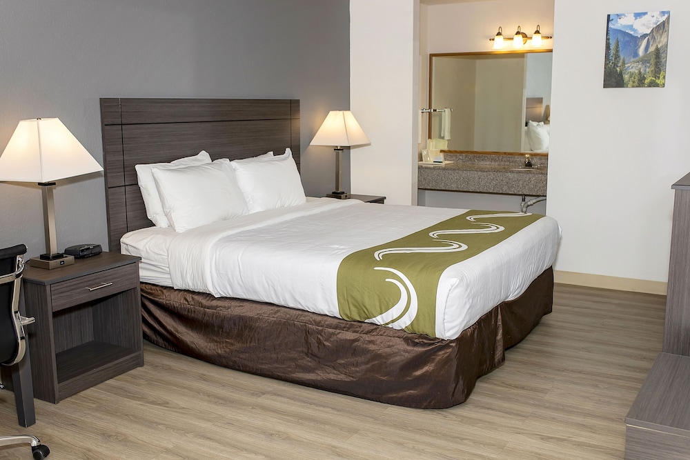 Quality Inn & Suites Crescent City Redwood Coast 20/52