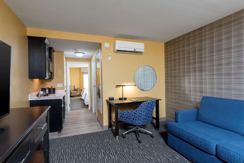 Hampton Inn Holland 35/55