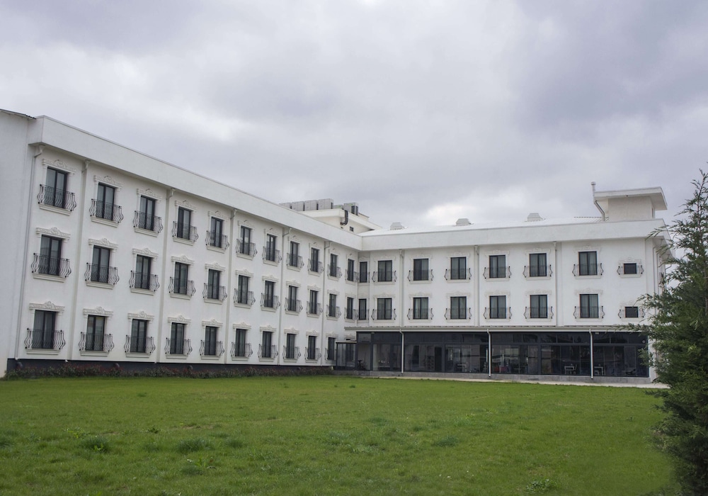 Sakarya Hotel 47/49
