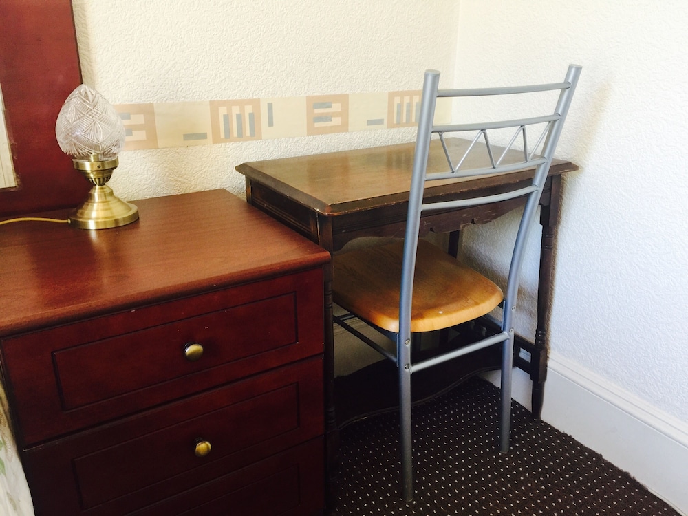 Brentwood Villa Bed And Breakfast 10/22