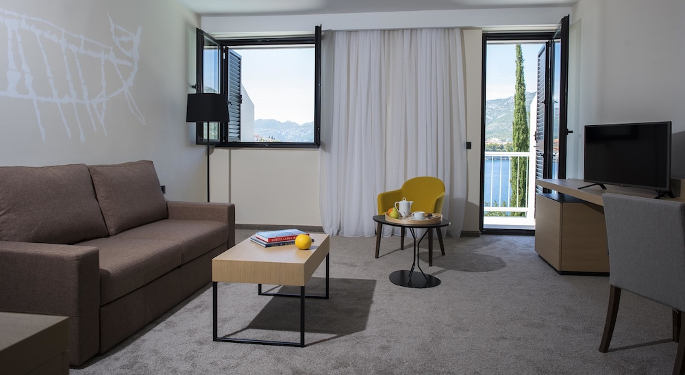 Aminess Liburna Hotel 33/67