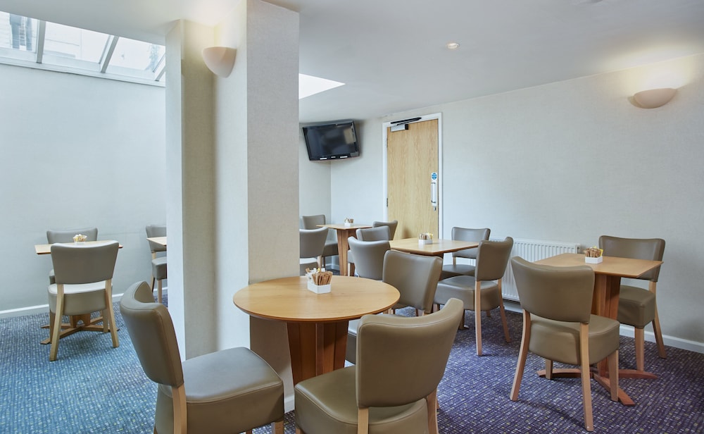 Holiday Inn Express London - Victoria by IHG 52/69