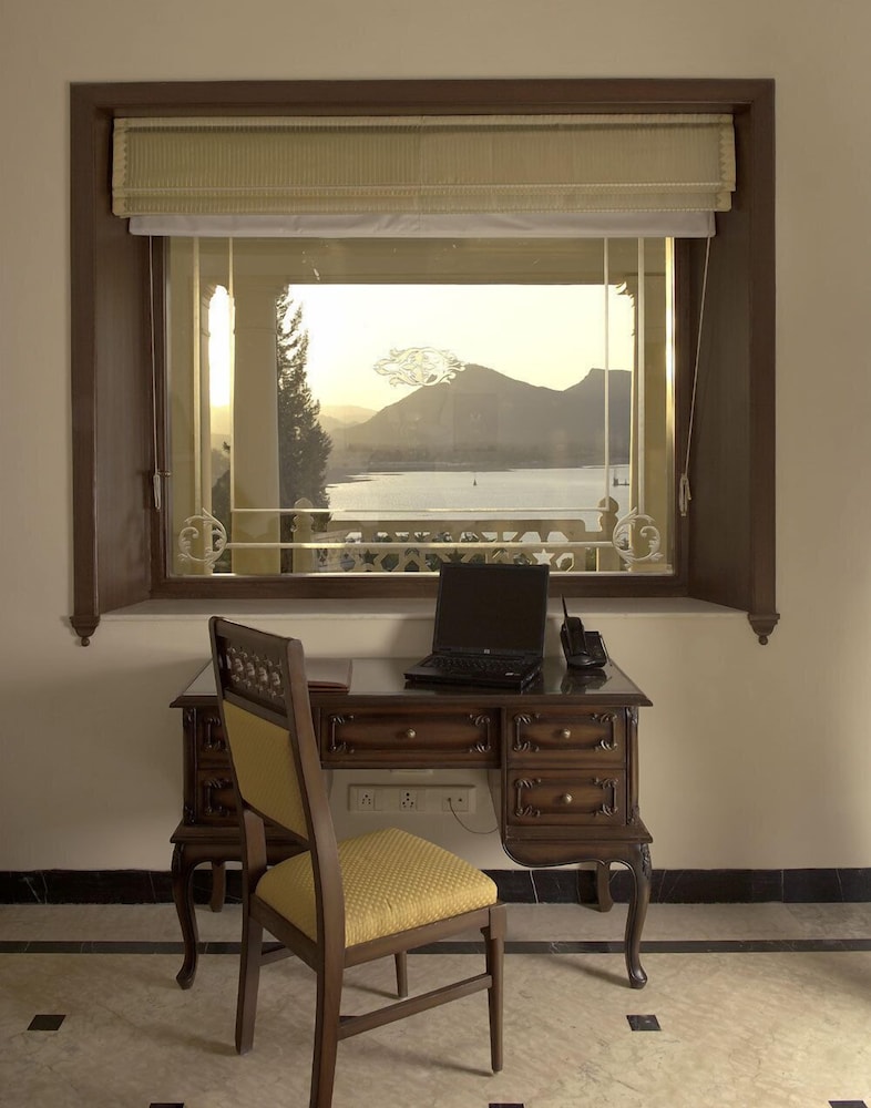 Lalit Laxmi Vilas Palace 39/50