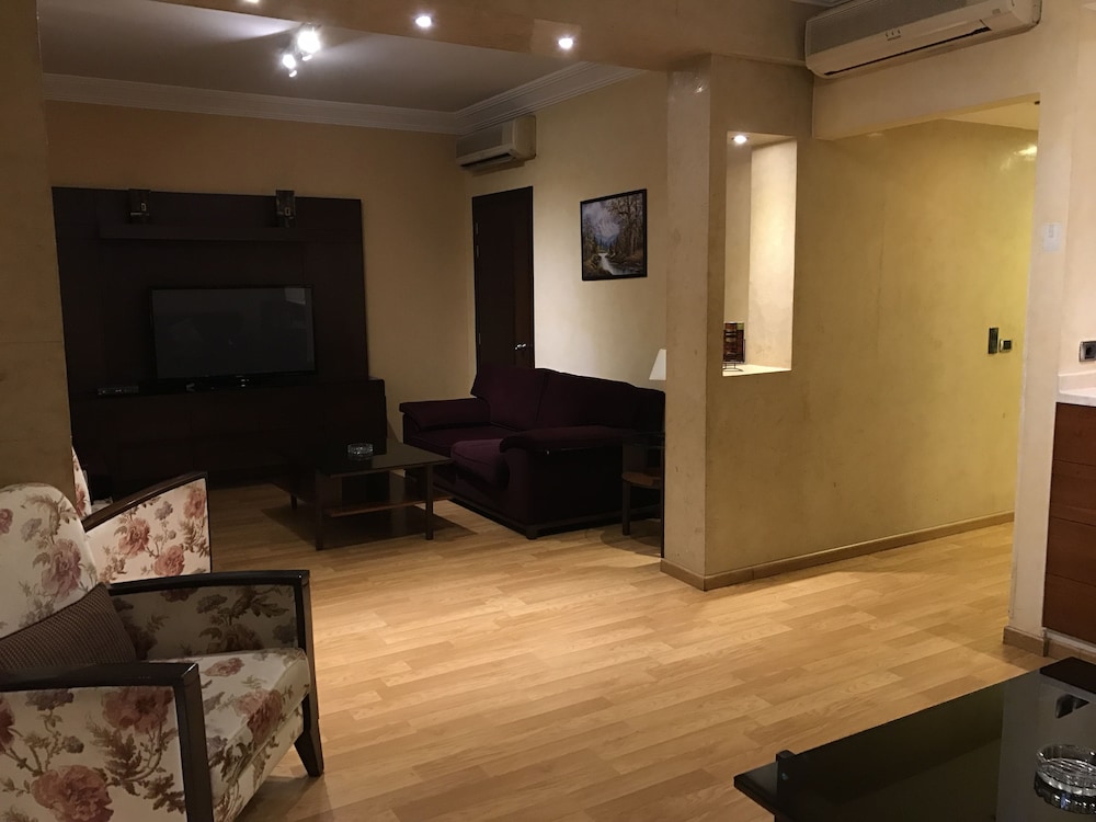 Ny Suites Hotel 37/58