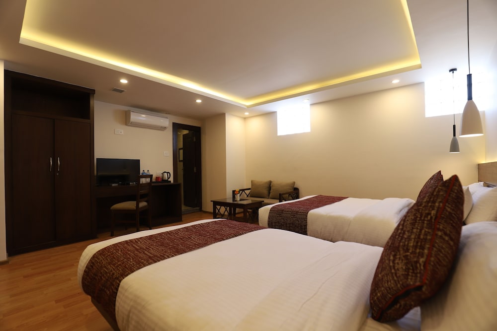 Apex Business Hotel 33/58