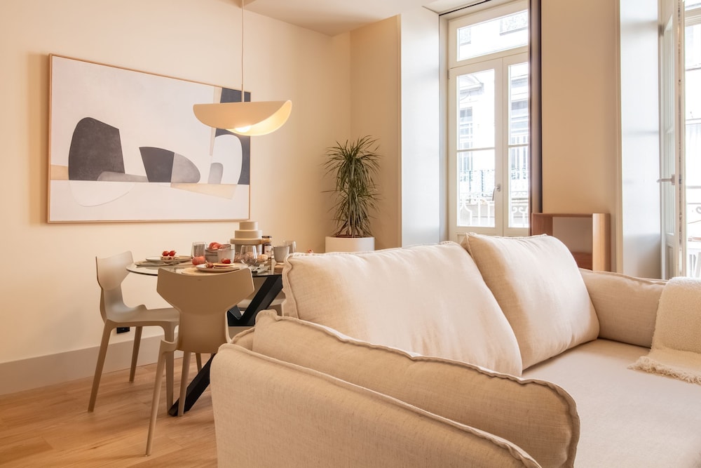 Superior, Studio, Double Bed, City View, Balcony