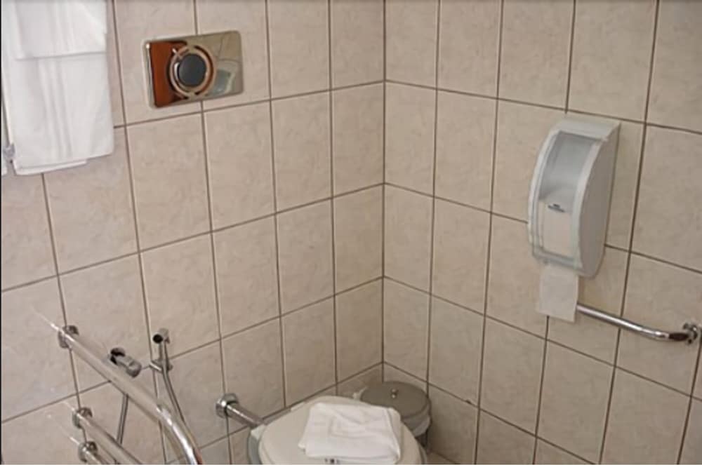 Hotel Londristar 20/20