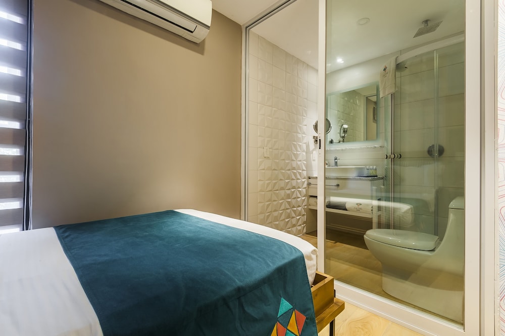 First Class Hotel Providencia By Fch Adults Only 26/50