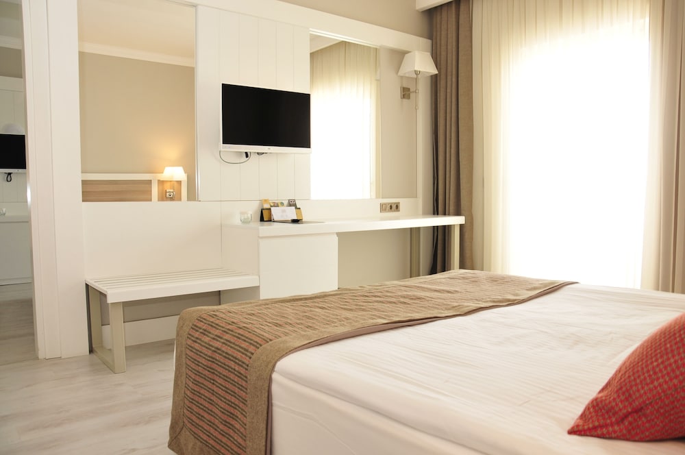 Port River Hotel 13/50
