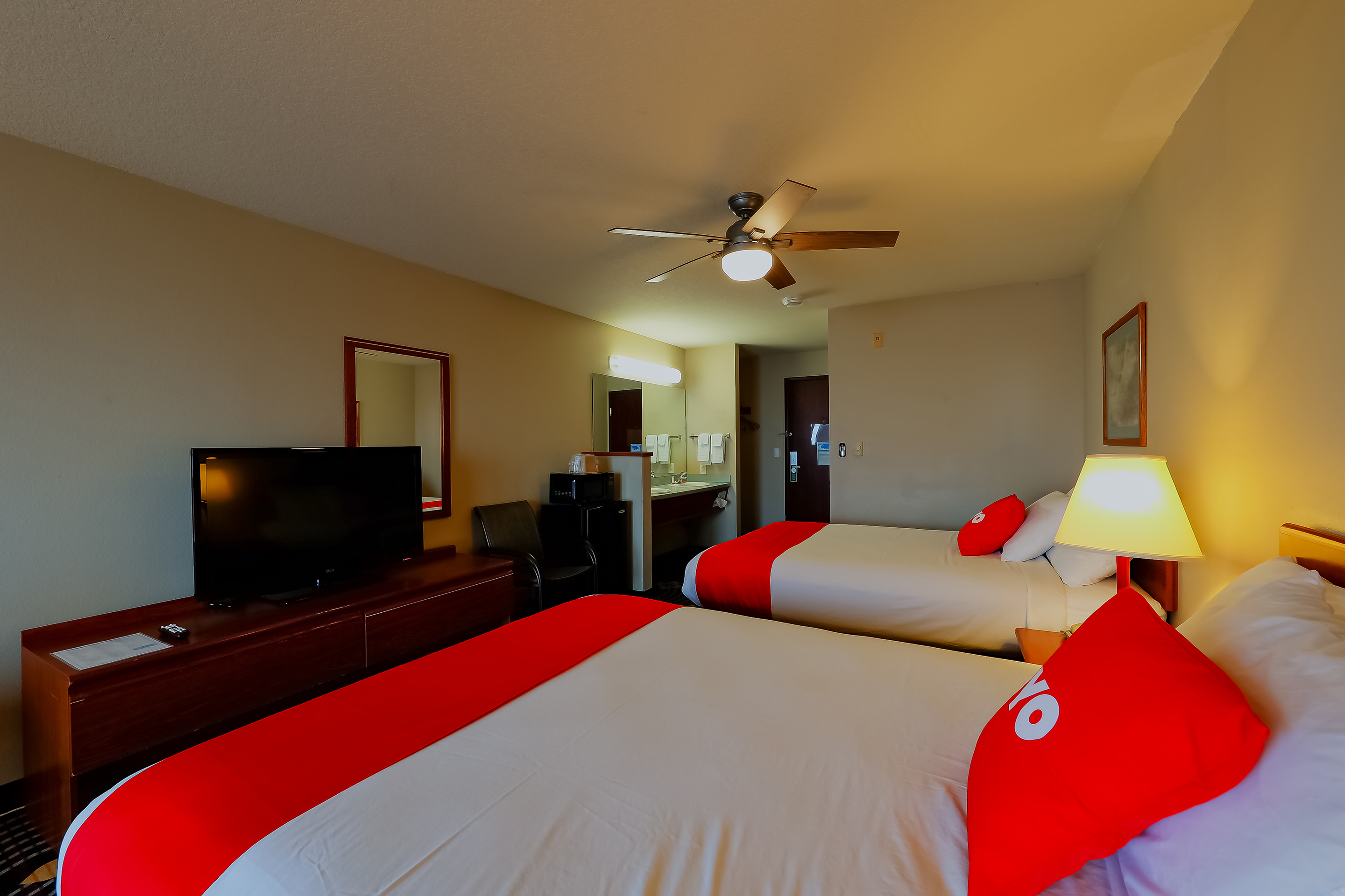 غرفة بسرير مزدوج بإطلالة على البحر، Siletz Bay Beachfront Hotel by OYO Lincoln City 5/10