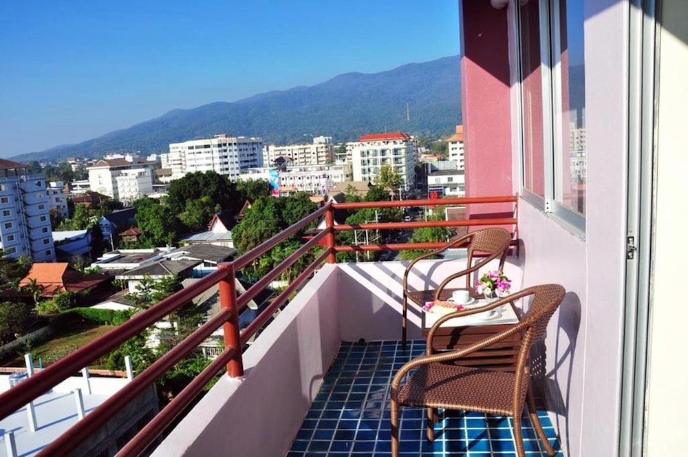 Mayflower Grande Hotel Chiang Mai 5/47