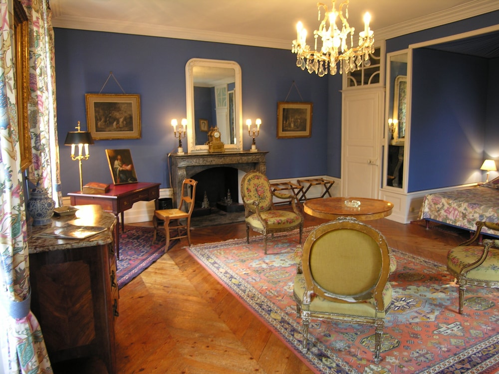 Chateau Du Plessis-Anjou 7/36