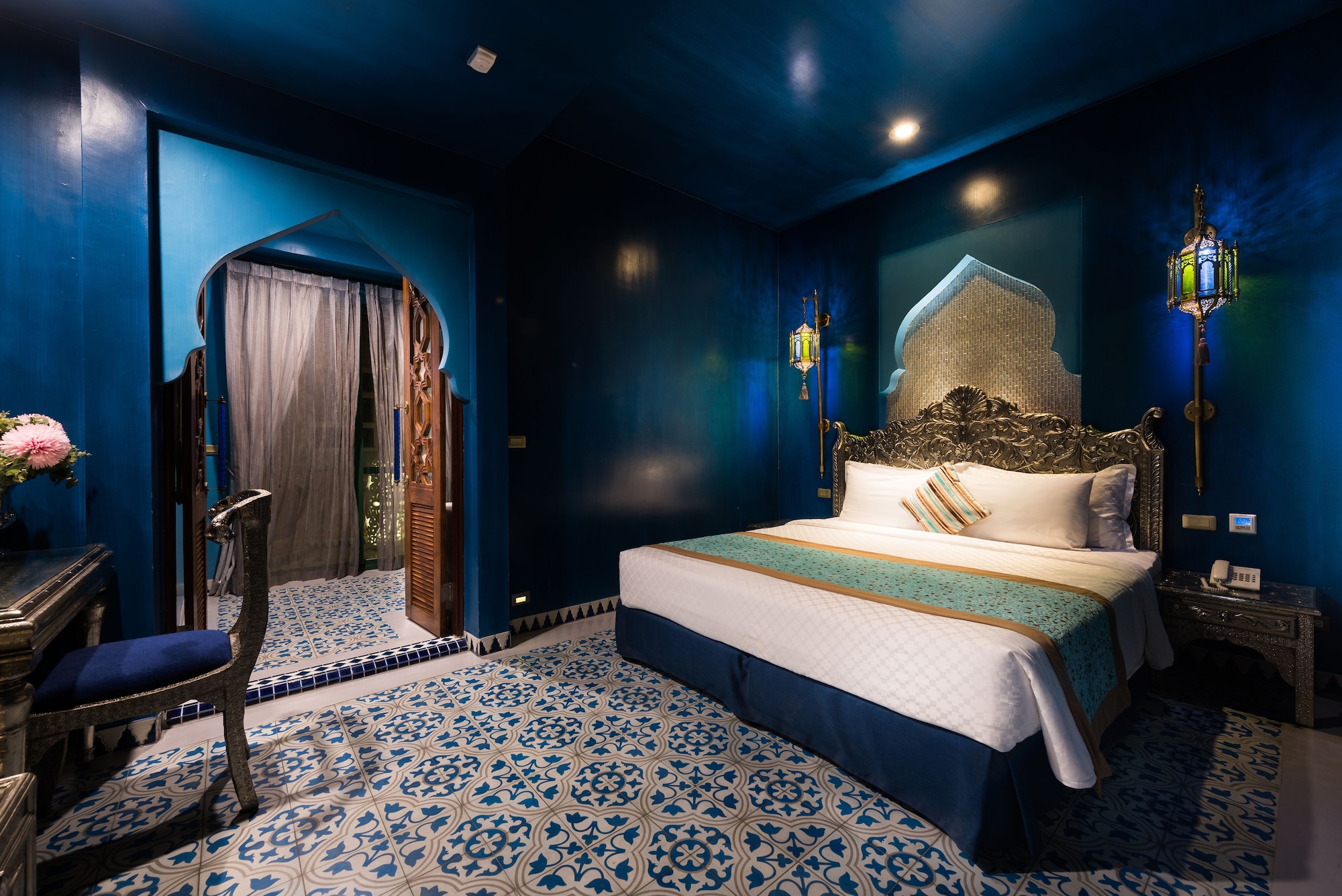 2 Bedrooms, Sapphire, Suite, 3 King Beds