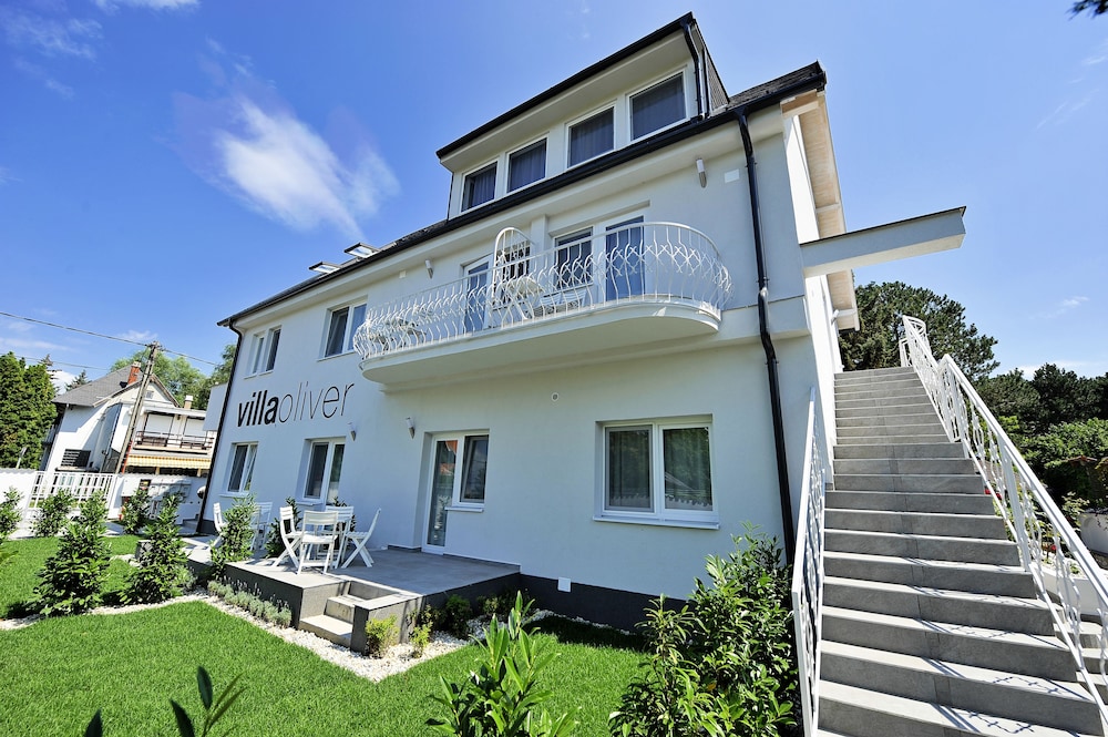 Villa Oliver 1/27