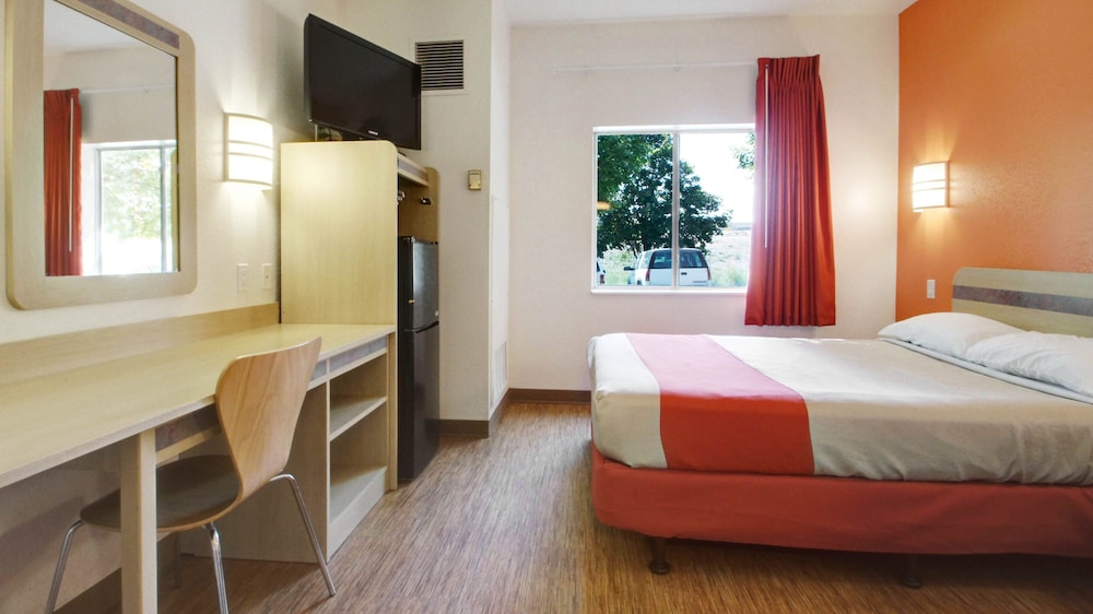 Motel6 Lehi, UT – Thanksgiving Point 5/15