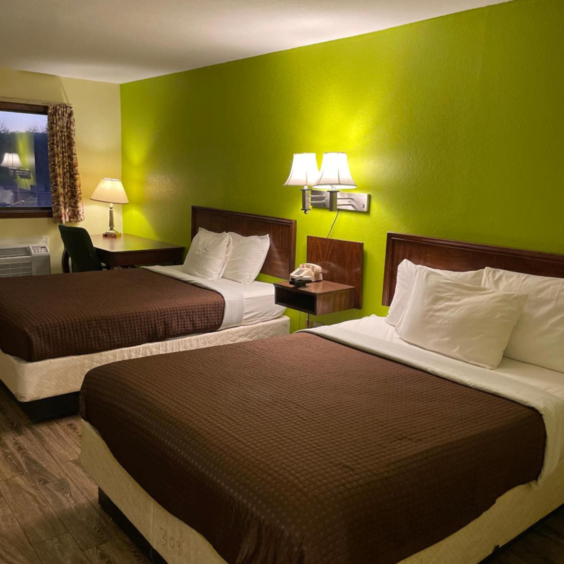 Linder Motor Lodge 9/21