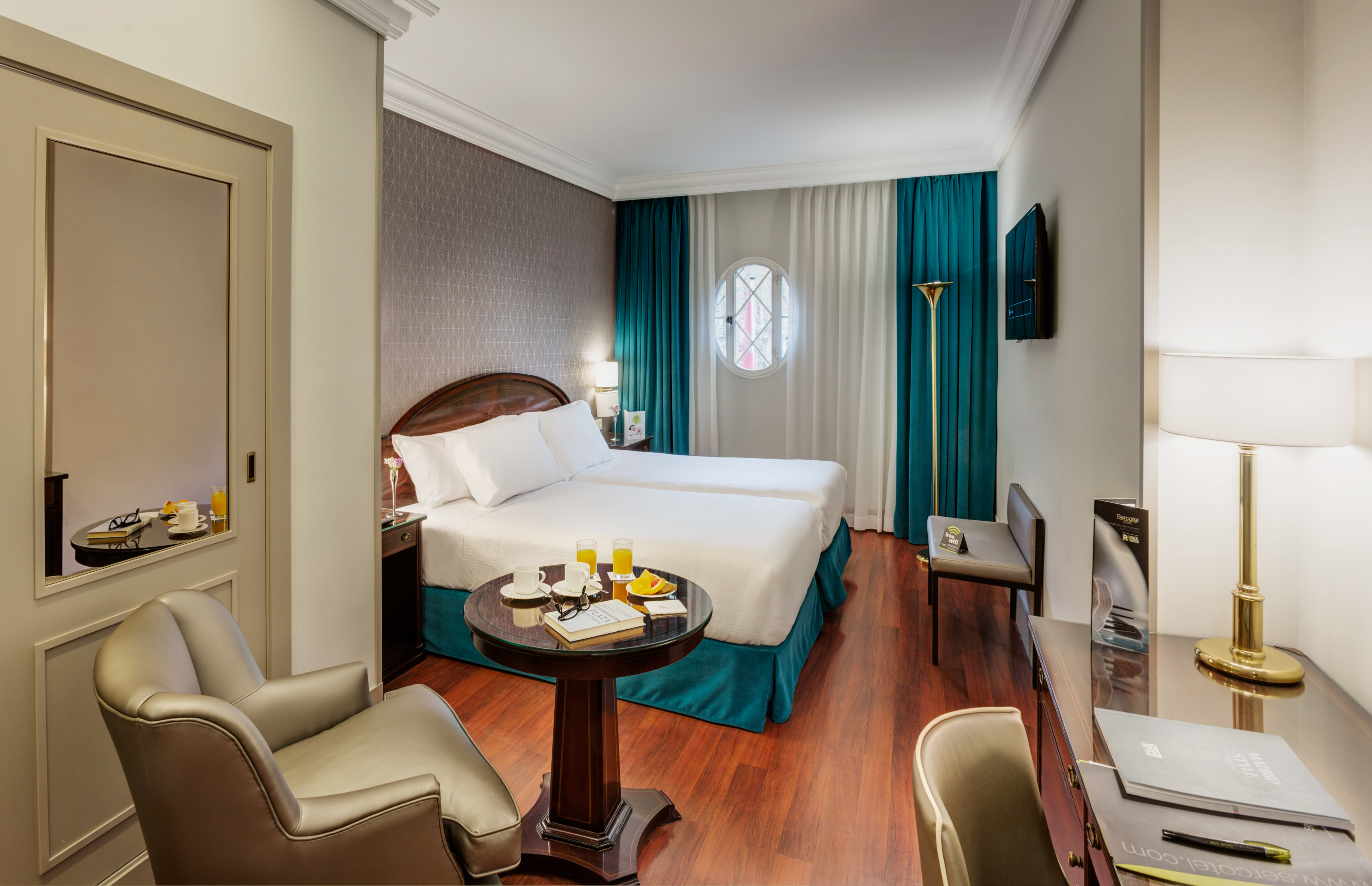 Room, Single, Double Bed, Square View، Sercotel Gran Hotel Conde Duque 6/8