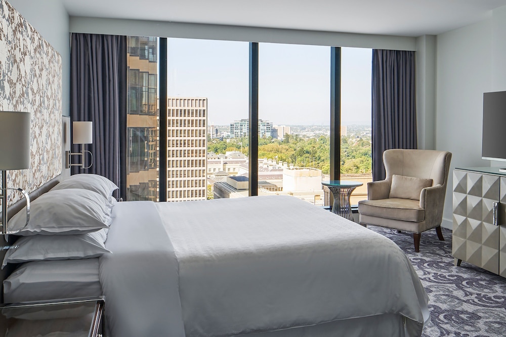 Sheraton Melbourne Hotel 5/37