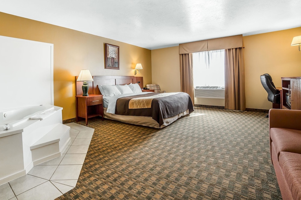 Quality Inn & Suites Fillmore I-15 9/40