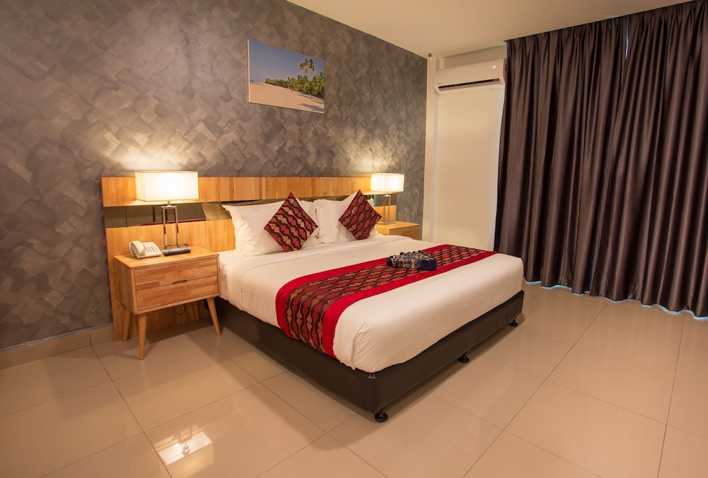 Hotel Adya Express 22/60
