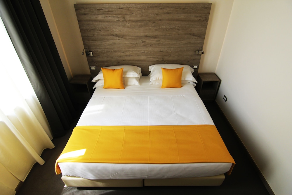 STANDARD, DOUBLE BED