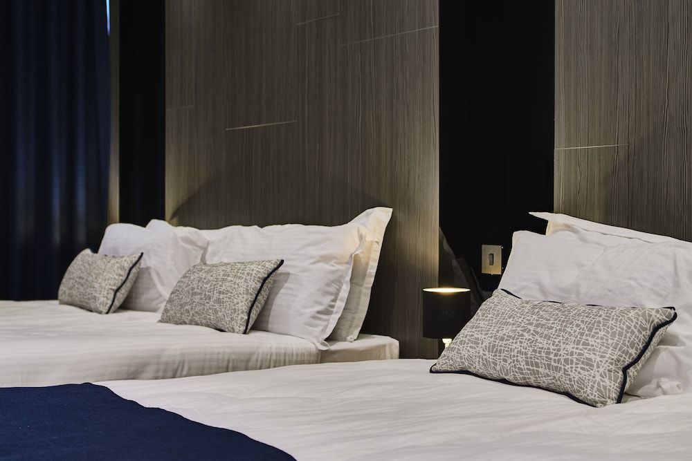 The District Hotel 32/47