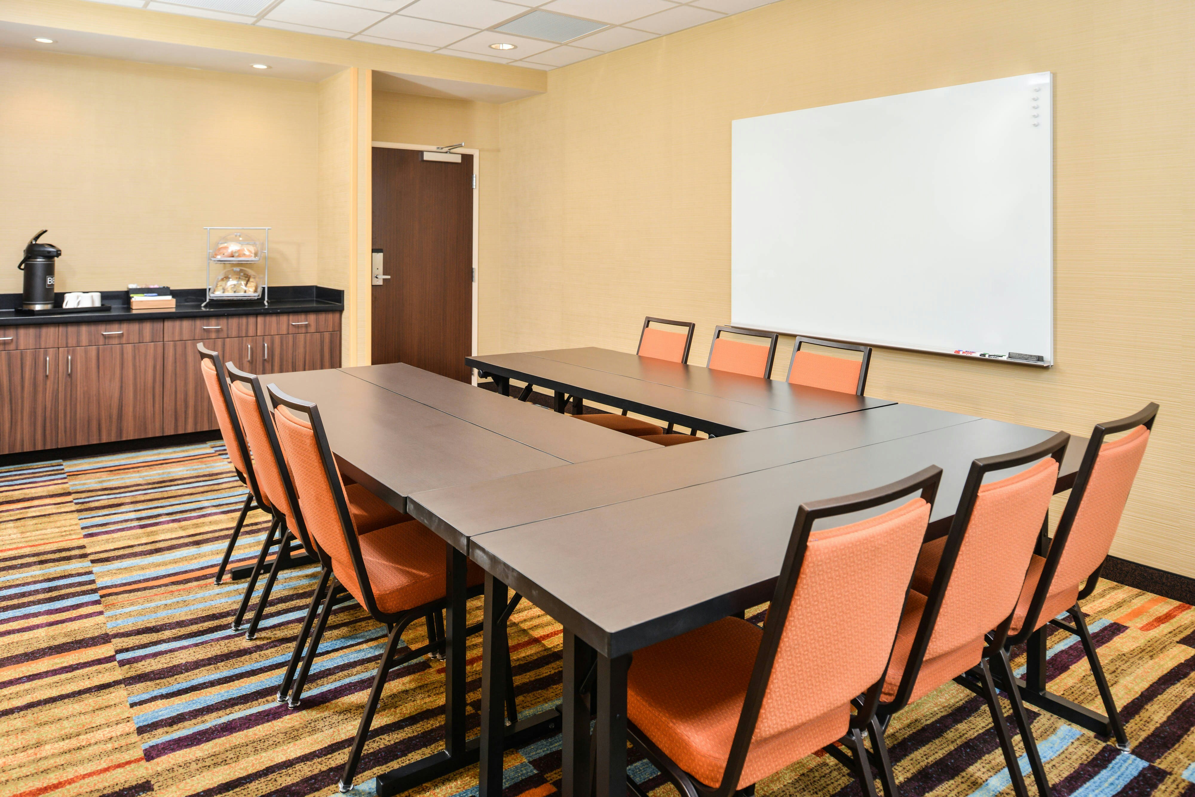 FAIRFIELD INN & SUITES WARRENSBURG 24/27