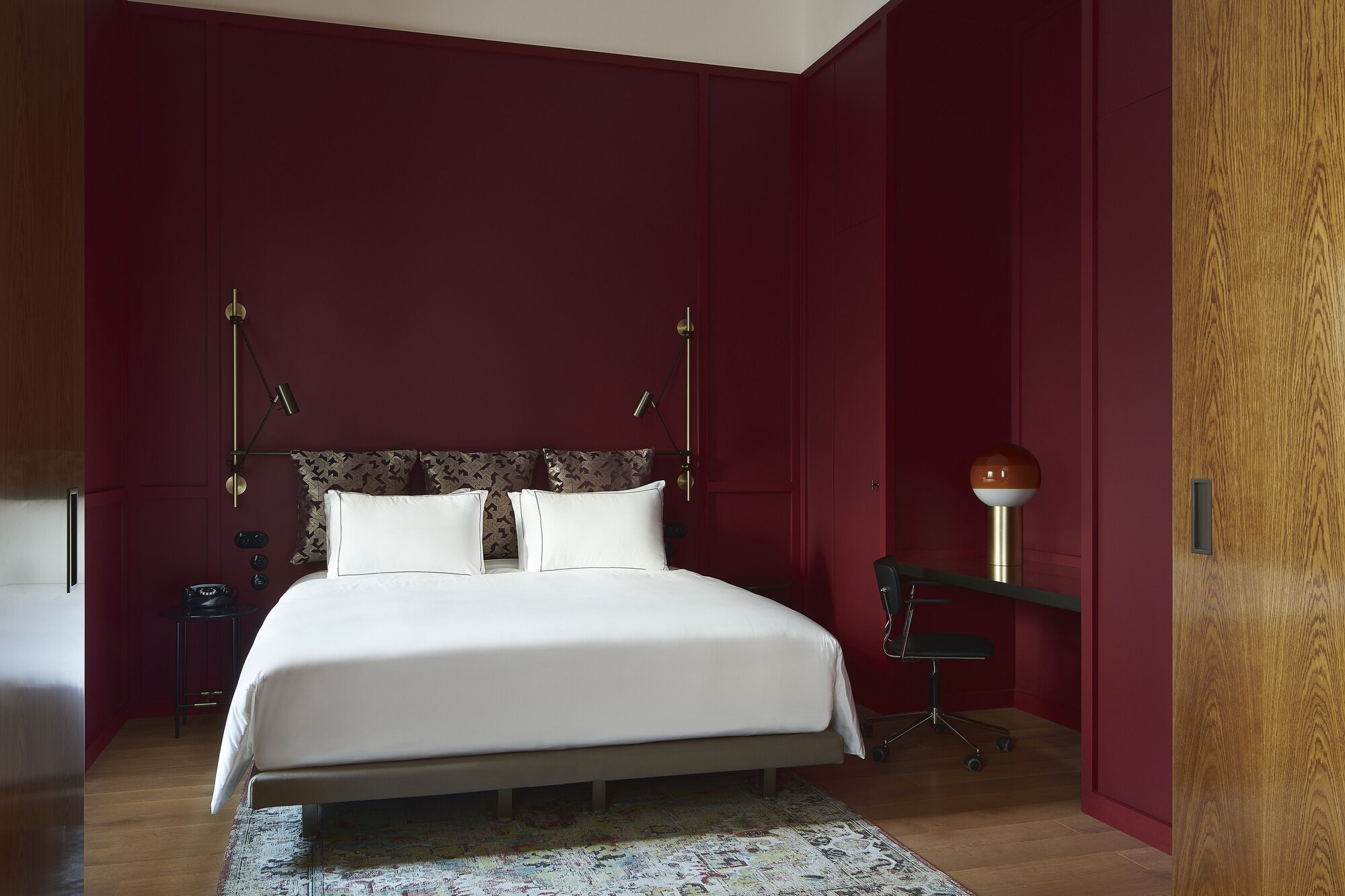 ECONOMY, SUITE, KING BED, SOFA