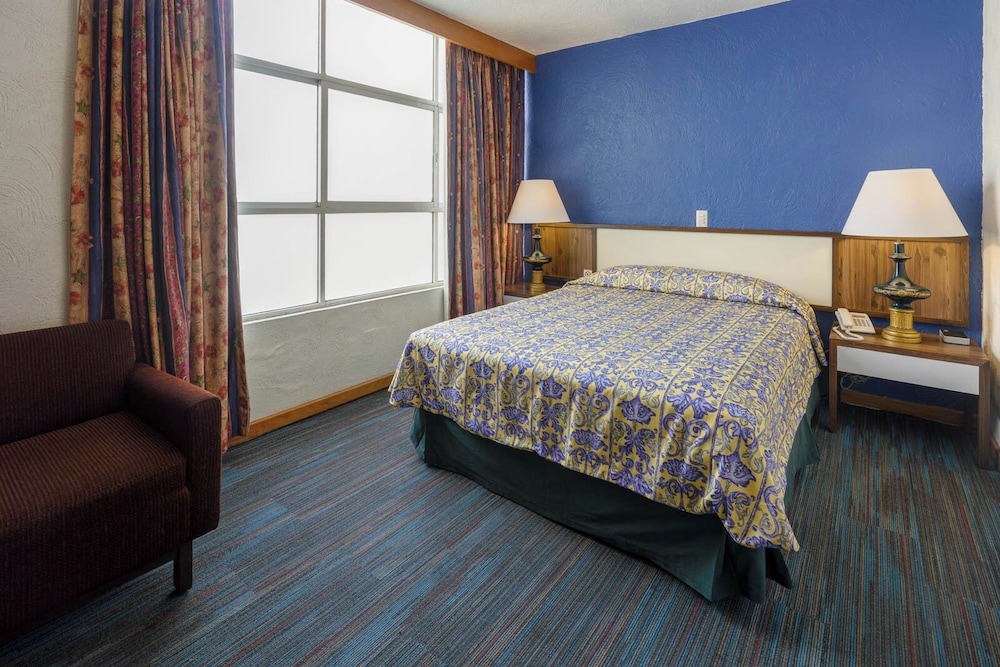 STANDARD, DOUBLE BED