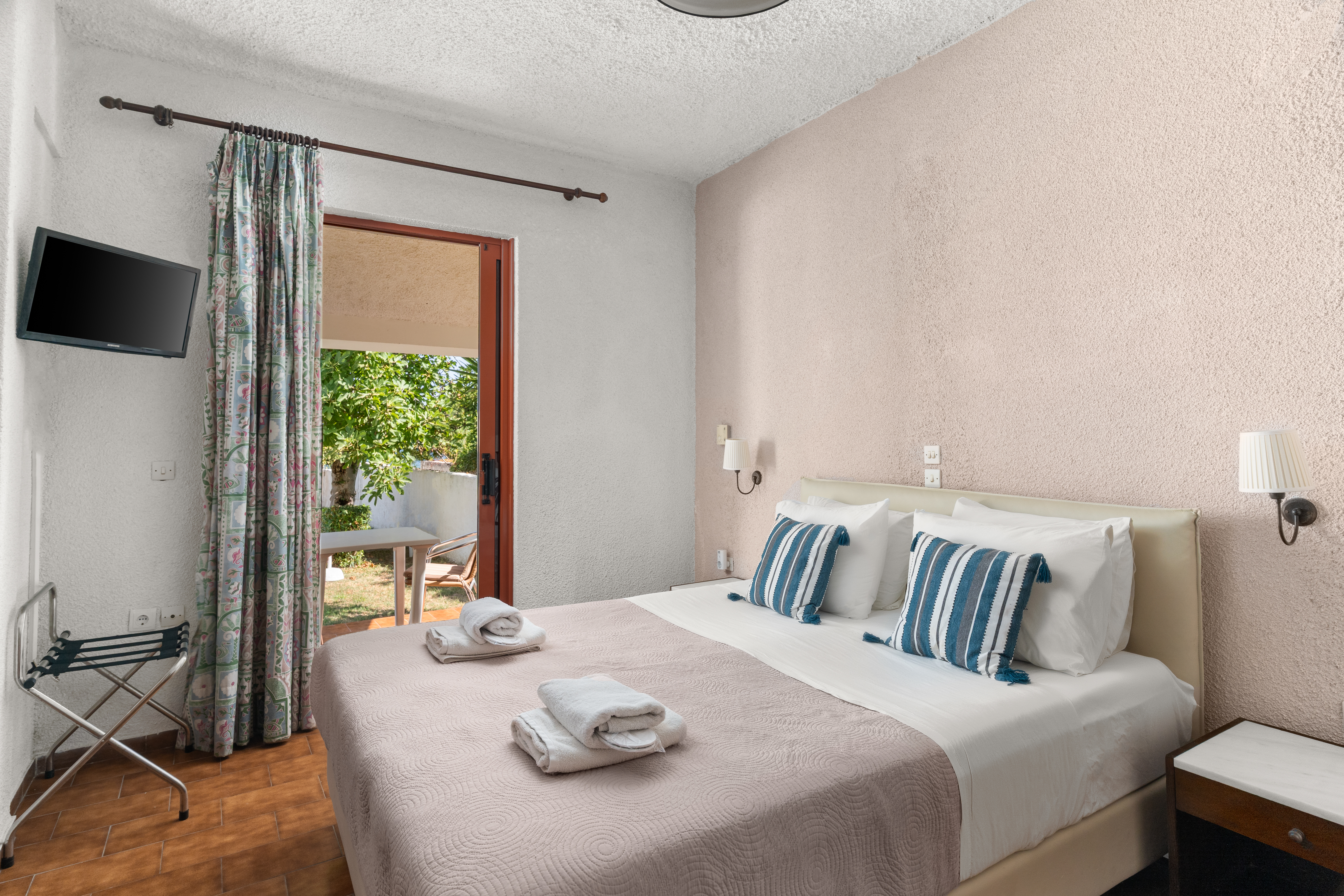 Iliessa Beach Hotel by GHH 14/40