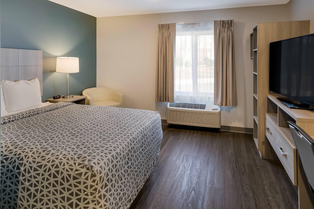 WoodSpring Suites Knoxville West 12/45