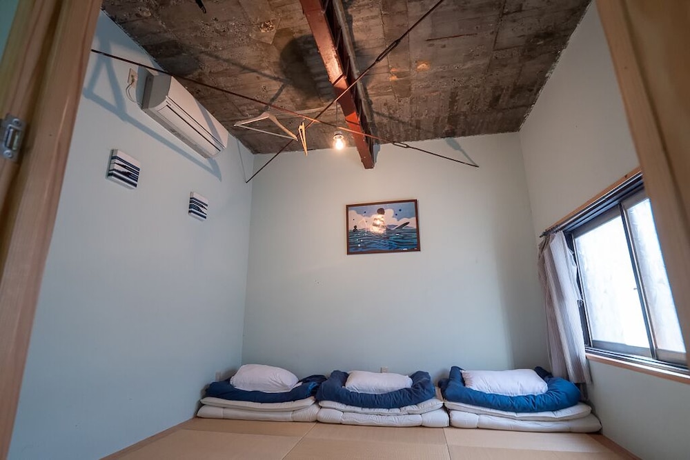 Kamp Houkan Cho Backpacker S Inn Lounge 9/36