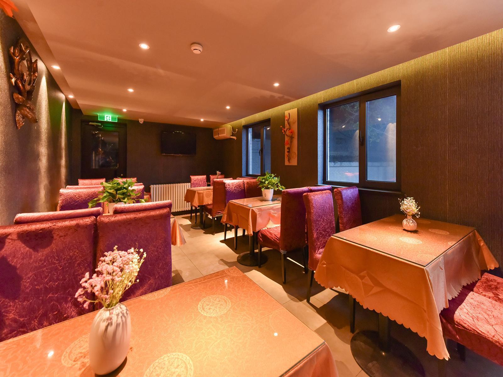 JAMES JOYCE COFFETEL Beijing (Shashikou Xiejie) 43/54