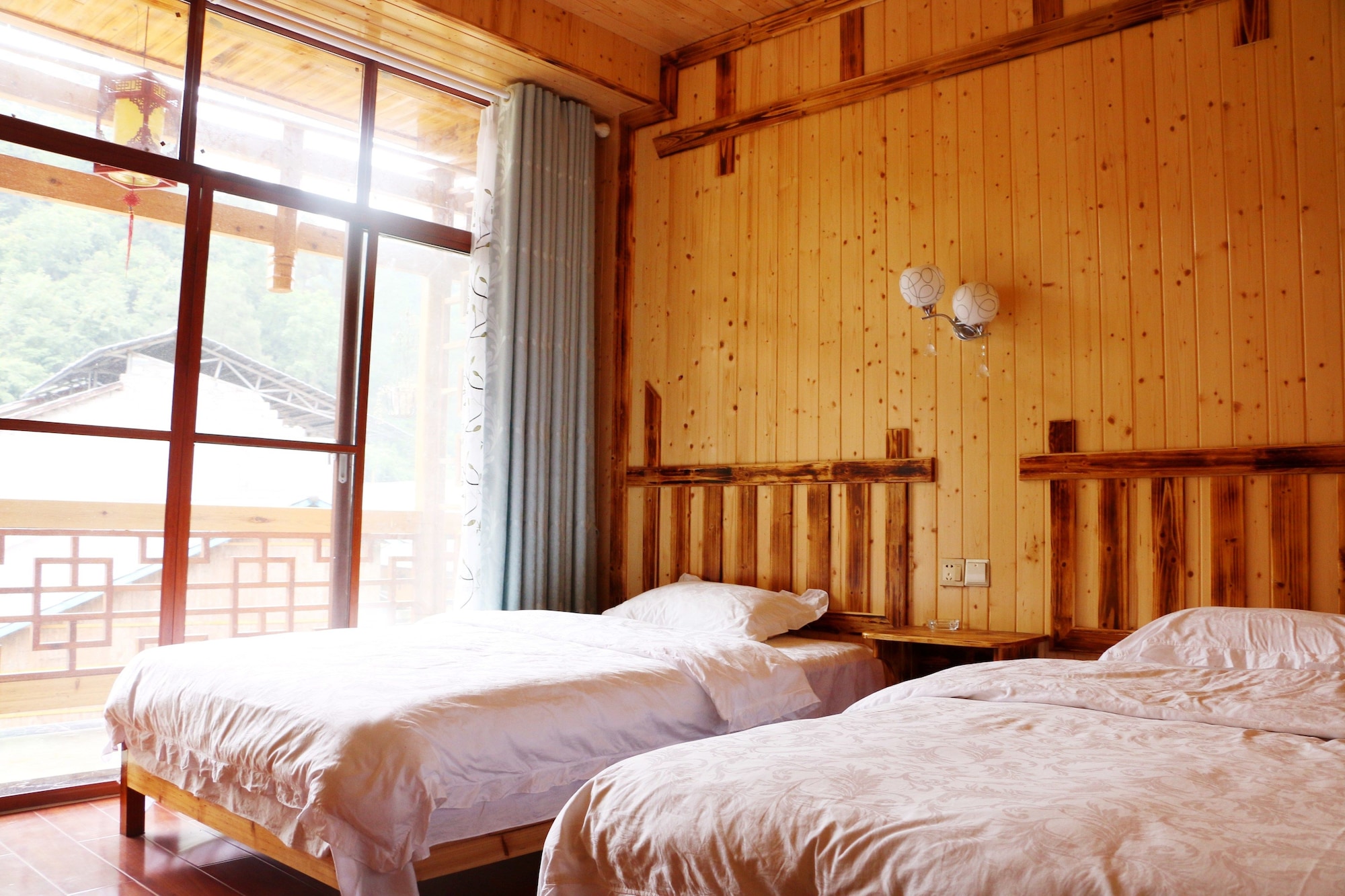 SUPERIOR, TWIN BEDS, BALCONY