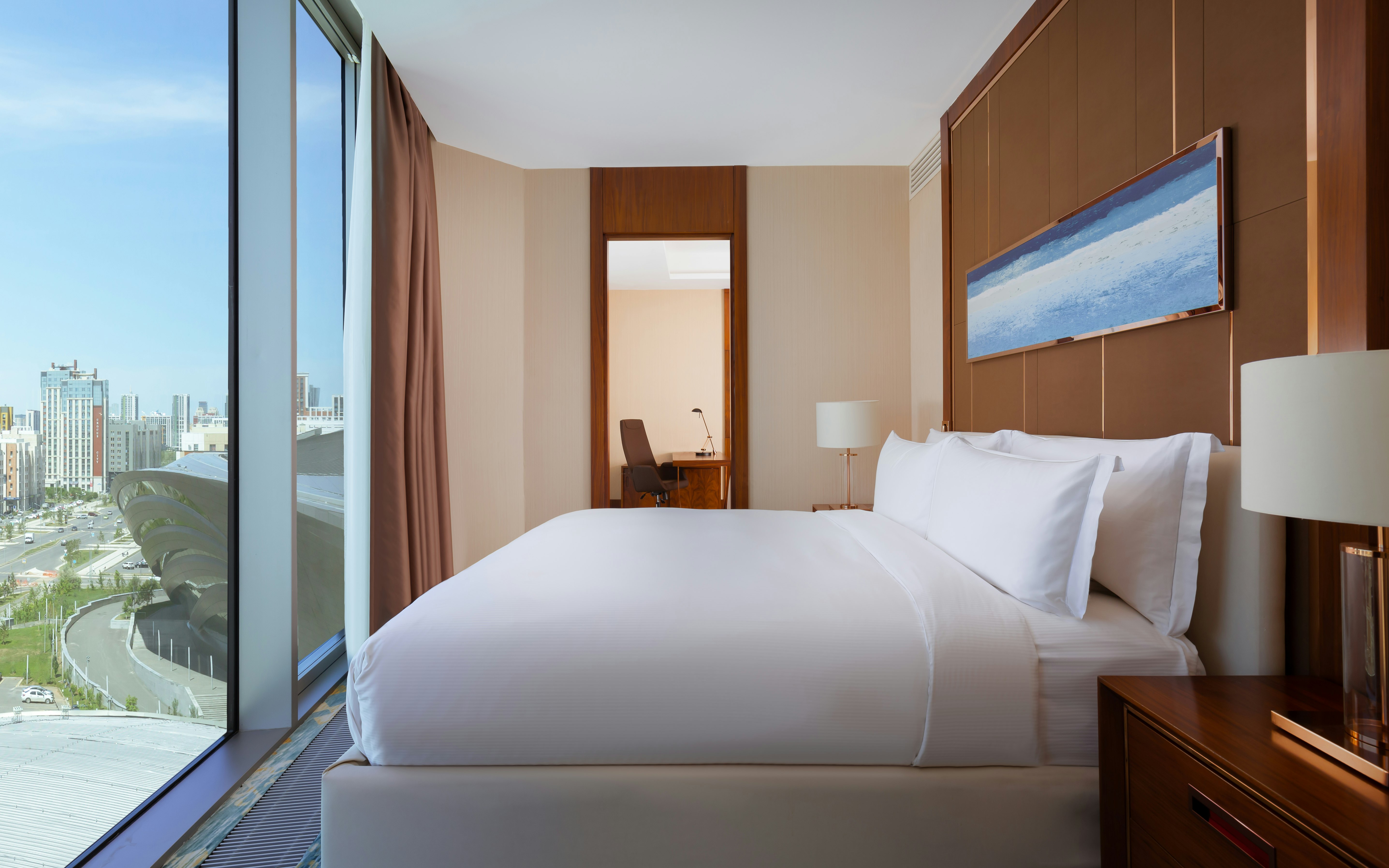 1 BEDROOM, SUITE, KING BED