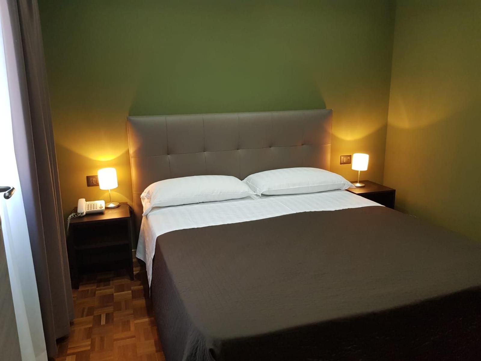 غرفة سوبيريور بسرير كوين