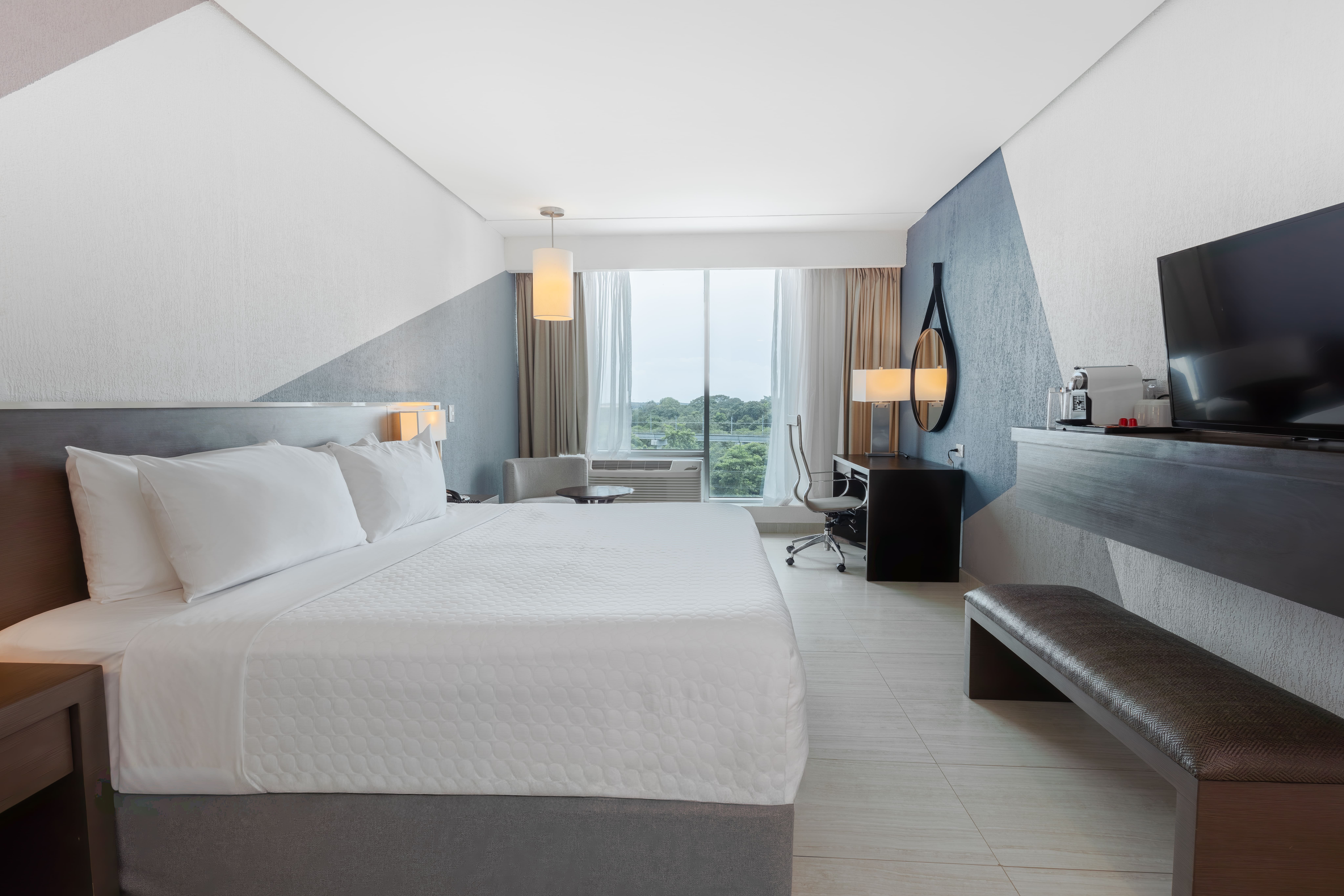 Crowne Plaza Airport Panama 32/79