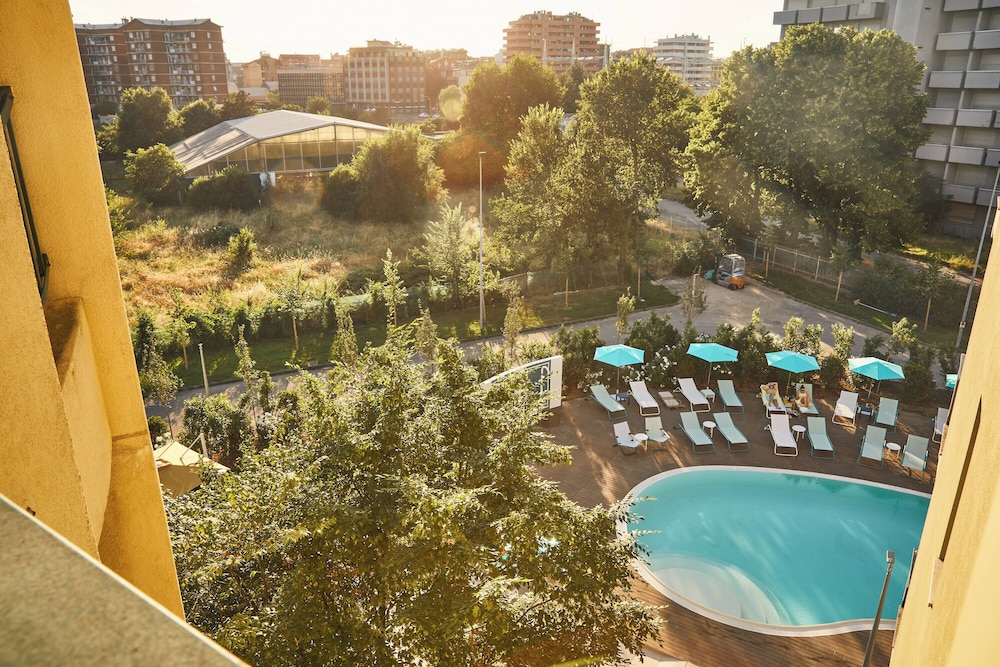 Quark Hotel Milan 54/60