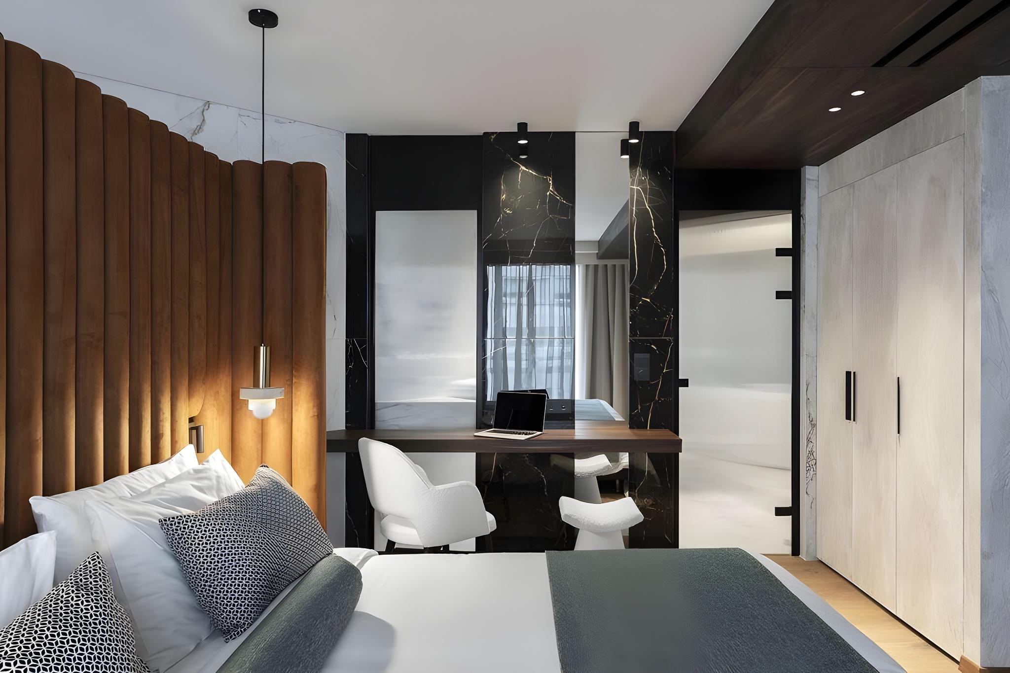 1 Bedroom, Suite, Club Lounge Access