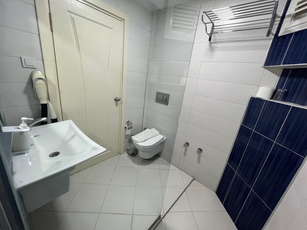 Ibrahim Bey Hotel 46/50