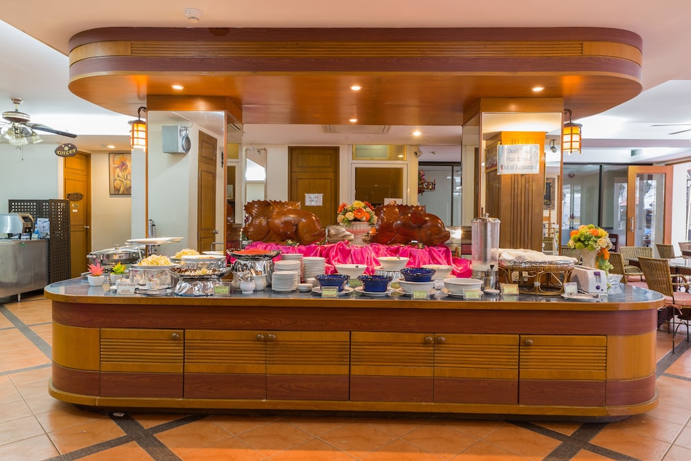 Thipurai Beach Hotel 8/50