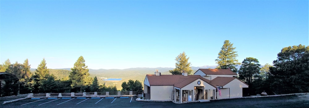 High Sierra Condominiums 51/67