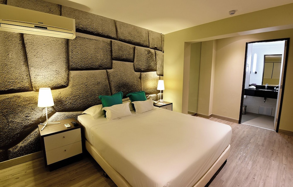 Mariel Hotel 13/53