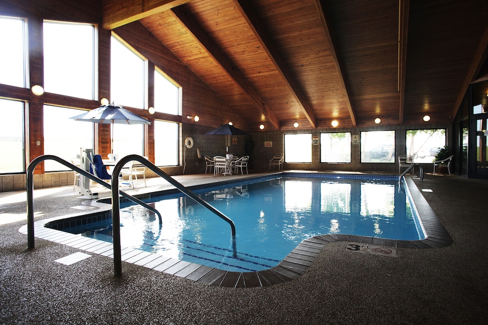 Red Lion Inn & Suites Grimes 2/29