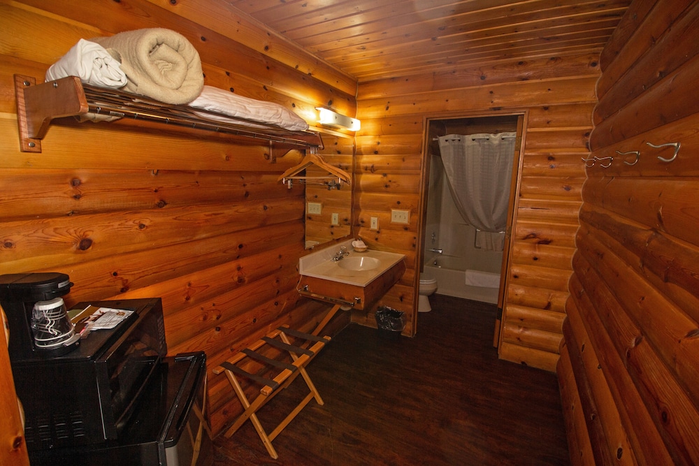 The Lodge At Lolo Hot Springs 23/50